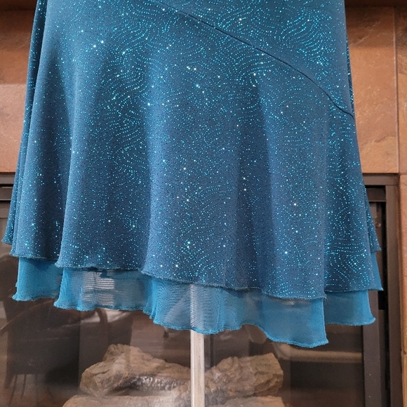 Elegant Teal Sparkle Dress - Picture 6 of 7